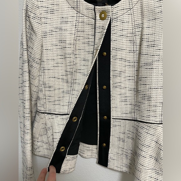 Donna Karan NY Tweed Peplum Blazer Jacket Cream Black Gold Buttons Size 8 - Picture 5 of 13
